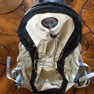 Osprey Rev 6 Hydration Backpack With Reservoir Hiking & Outdoor Activities
